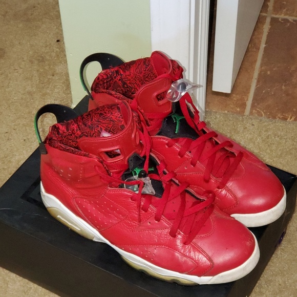 Two pair of Jordans - Picture 2 of 4